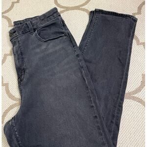 American Eagle Outfitters Stretch Washed Black Curvy Mom Jeans, size 16